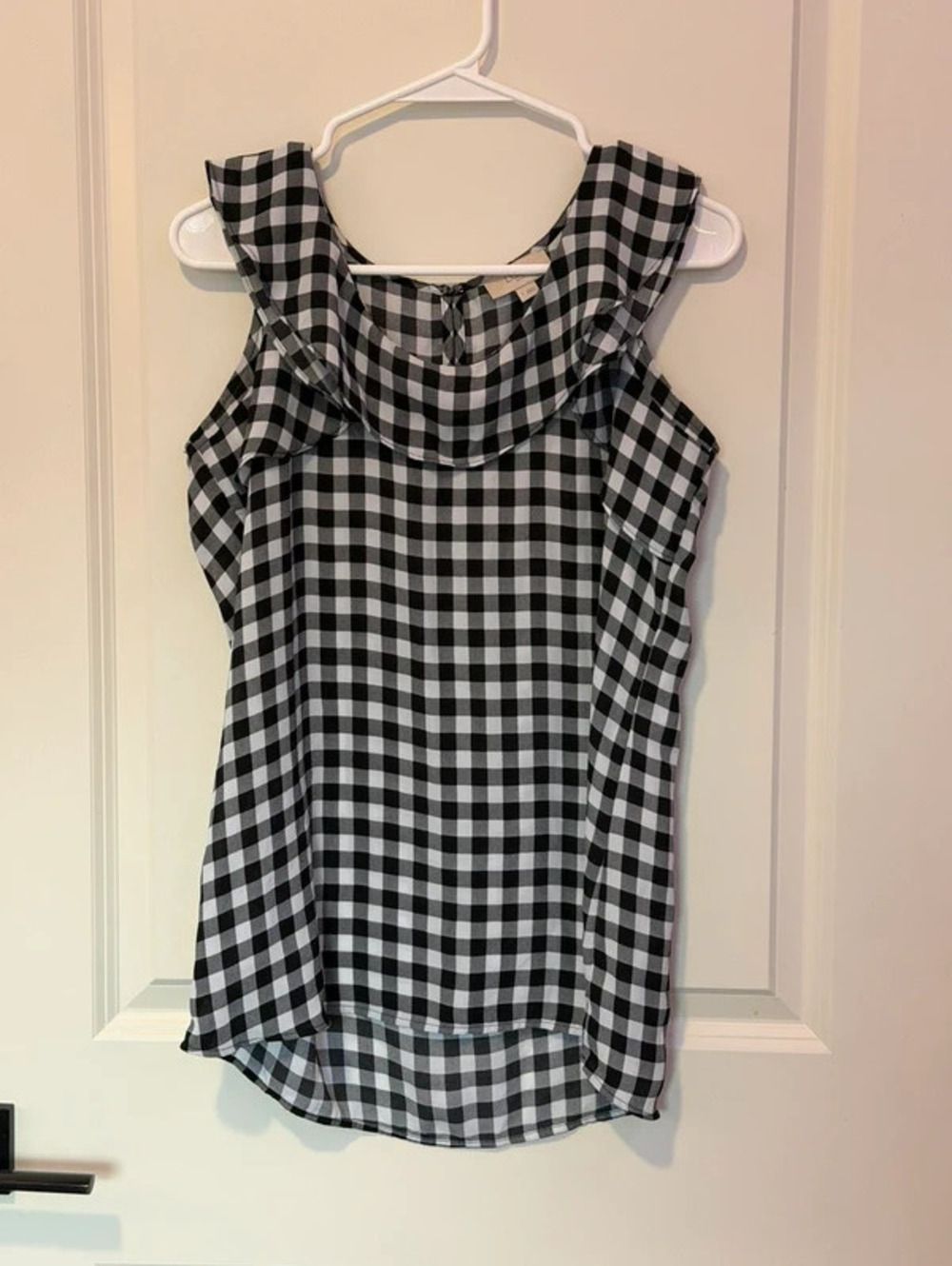 Loft women’s size S black and white dressy sleeveless top
